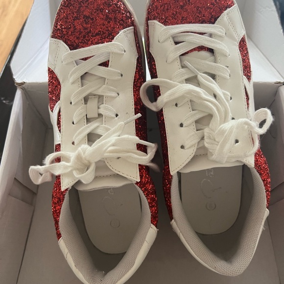 Red sequin sneaker - Picture 6 of 8